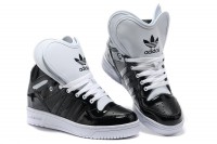 Adidas-Jeremy-Scott-Attitude-black